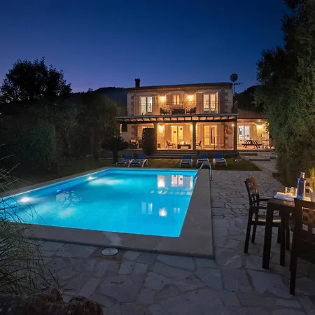 Owl Sion - Exclusive Holidays Villa