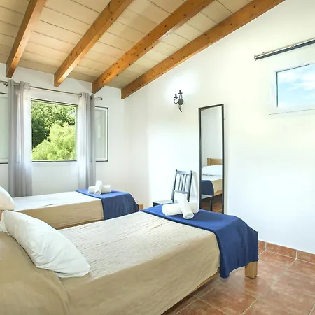 Villa Owl Sion - Exclusive Holidays *