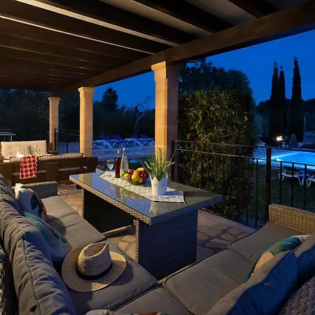 Owl Sion - Exclusive Holidays Villa *