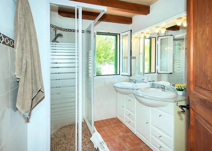 Owl Sion - Exclusive Holidays Pollensa